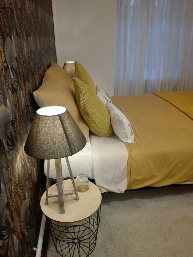 Bed and Breakfast L'Esquilon Chambre D'Hote Thiat Exterior foto