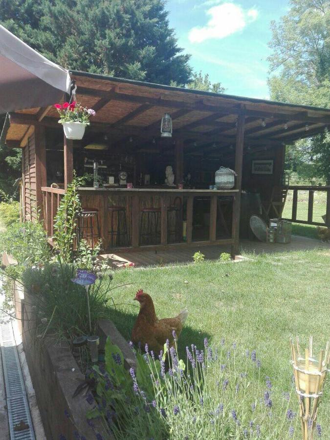 Bed and Breakfast L'Esquilon Chambre D'Hote Thiat Exterior foto